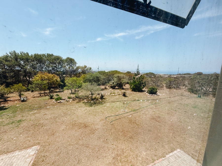 4 Bedroom Property for Sale in Aalwyndal Western Cape